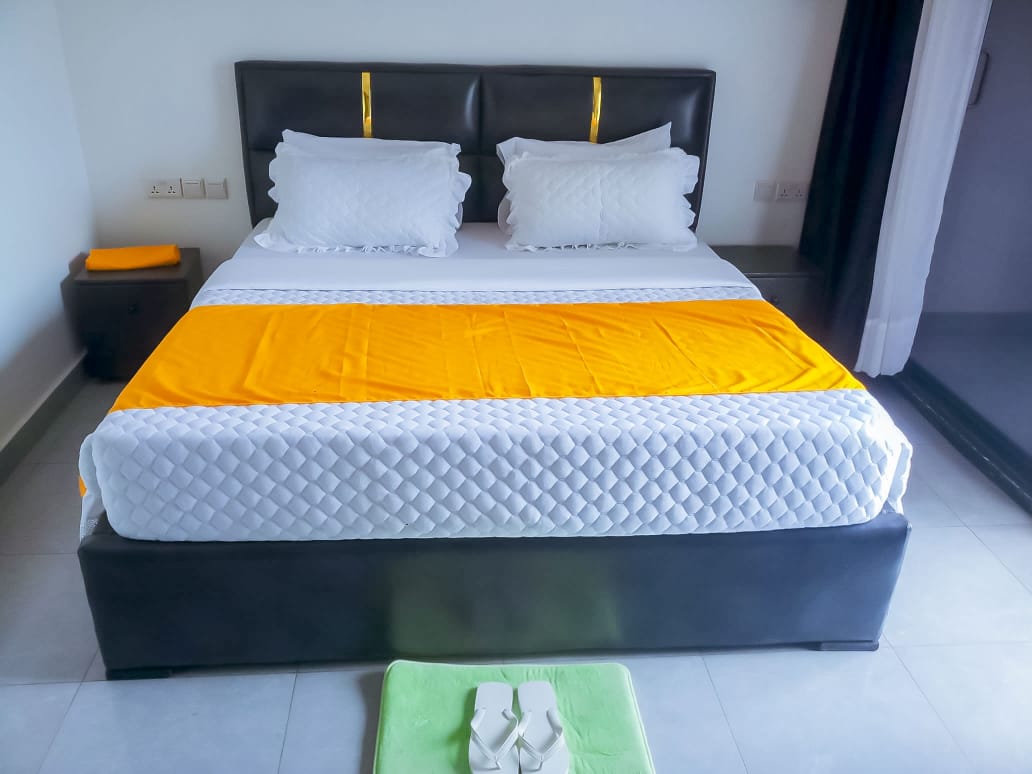 3 Bedroom Apartment – Three Bedroom Apart